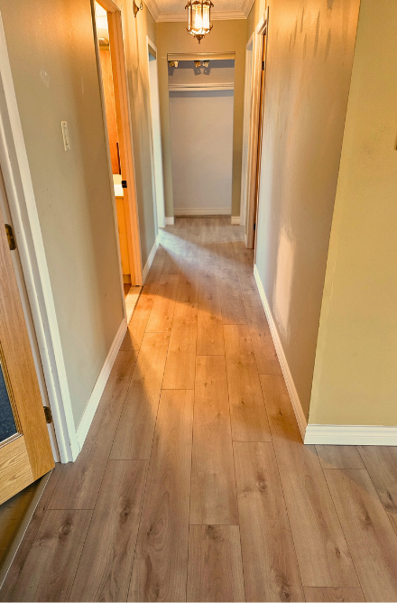 SALON - Couloir — flottant effet bois (continuité) - Carrelage JAD project