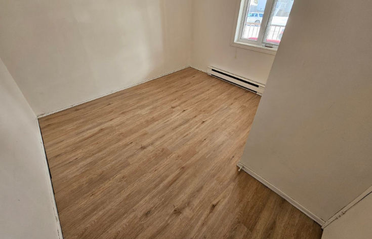 SALON - Chambre — flottant effet bois naturel - Carrelage JAD project